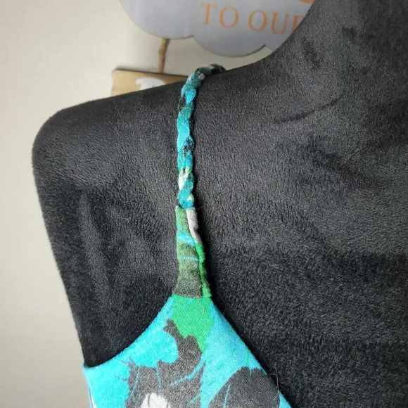 Mudd Cottony Twisted Strap Floral Tank Top Juniors Size Small Green Blue Black - Picture 9 of 14